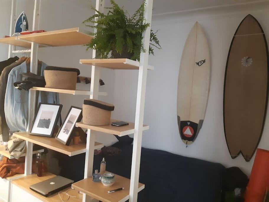Paris: Appartement Batignolles Экстерьер фото